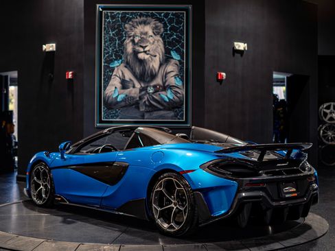 Used 2020 McLaren 600LT Spider RWD image 16