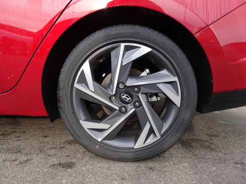 New 2025 Hyundai Elantra SEL image 22