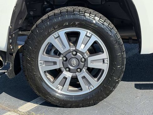Used 2018 Toyota Tundra 1794 Edition AWD/4WD image 9