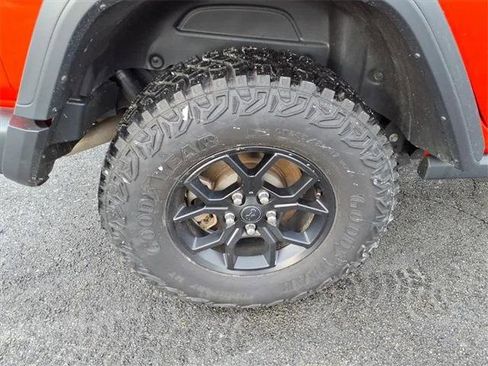 Certified 2024 Jeep Wrangler Willys image 8