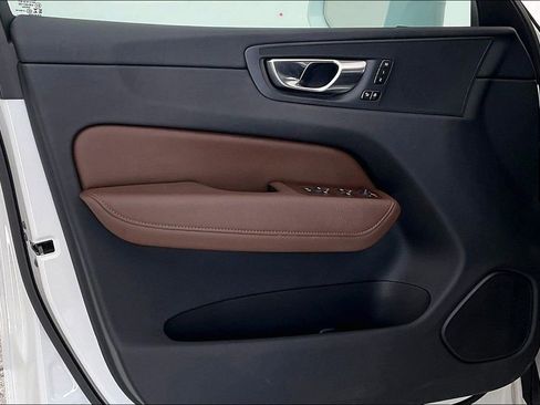 Certified 2022 Volvo XC60 T8 Inscription Expression image 22