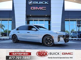 Used 2024 BMW 760i xDrive w/ Executive Package AWD/4WD video 1