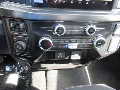 New 2026 Ford F350 Lariat w/ FX4 Off-Road Package image 23