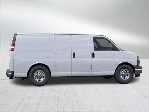 New 2026 Chevrolet Express 2500 w/ Driver Convenience Package image 6