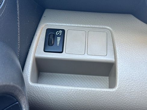 Used 2010 Toyota RAV4 4WD image 39