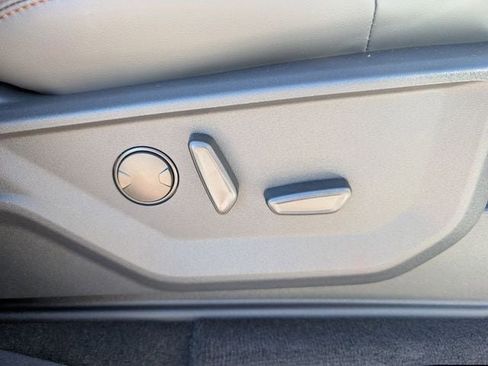 New 2025 Ford Expedition Max Active image 45