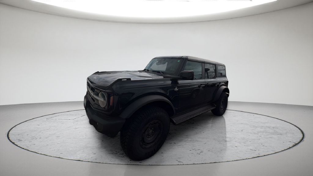 Used 2025 Ford Bronco Outer Banks w/ Sasquatch Package AWD/4WD image 1