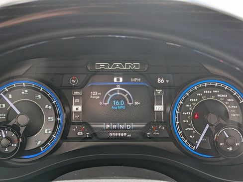 Used 2022 RAM 1500 Limited w/ Body-Colour Bumper Group AWD/4WD image 15