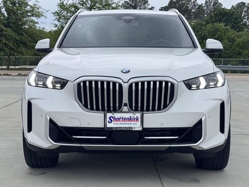 Used 2024 BMW X5 xDrive40i w/ Premium Package image 7