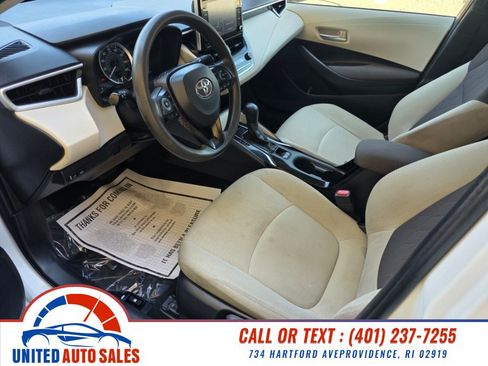 Used 2020 Toyota Corolla LE FWD image 8