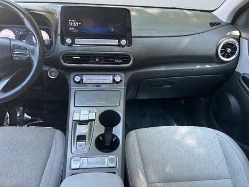 Used 2023 Hyundai Kona SEL FWD image 11