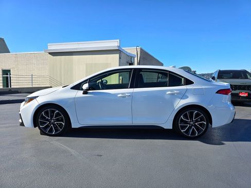 Used 2022 Toyota Corolla SE image 6