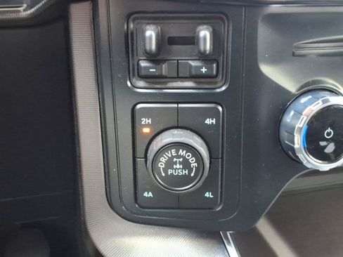 Used 2025 Ford F150 Platinum w/ Equipment Group 702A High AWD/4WD image 24