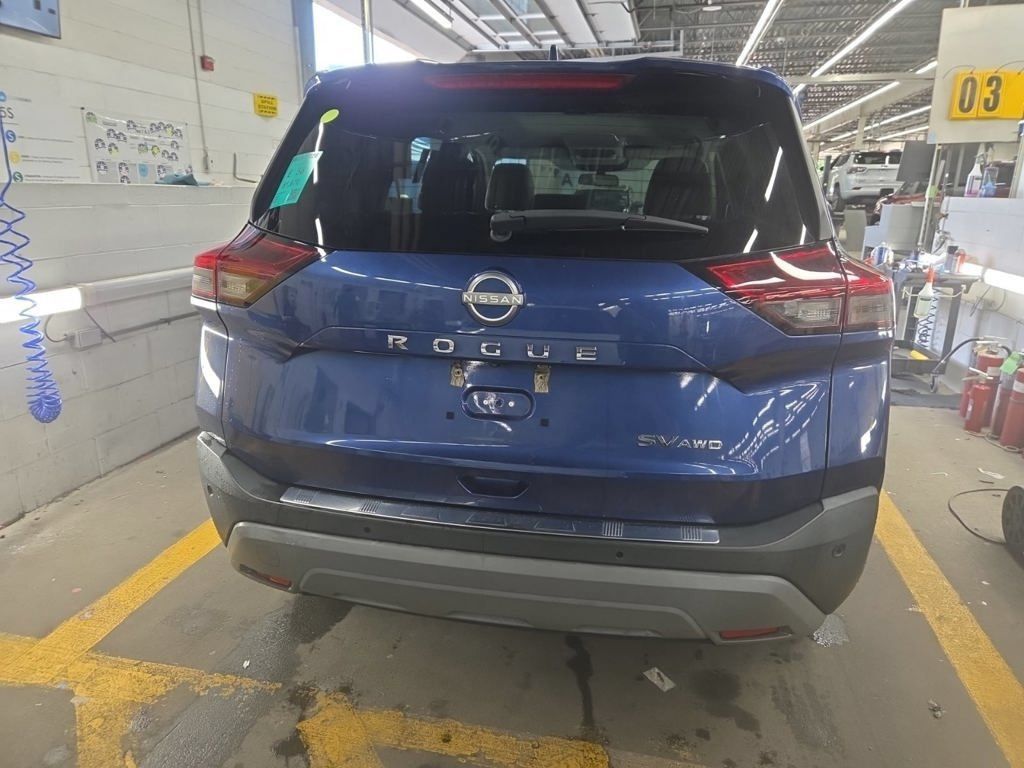 Used 2022 Nissan Rogue SV AWD/4WD image 11