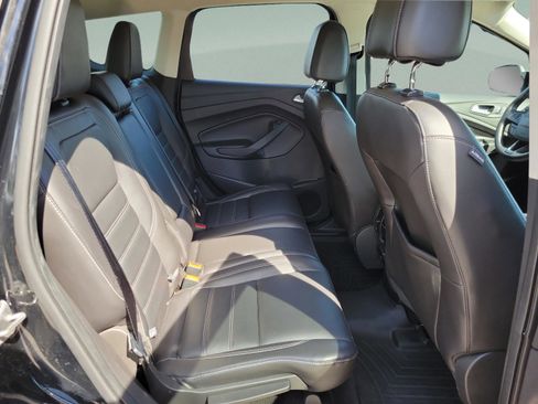 Used 2017 Ford Escape SE w/ SE Leather Comfort Package image 25