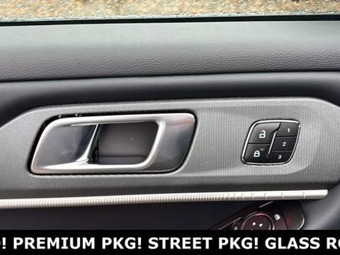 New 2026 Ford Explorer ST-Line w/ ST-Line Street Pack image 9