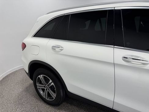 Used 2022 Mercedes-Benz GLC 300 4MATIC w/ Multimedia Package Lite image 12