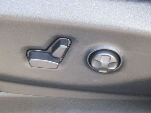 New 2026 Chrysler Pacifica Select w/ S Appearance Package image 23