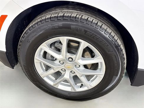 Used 2023 Chevrolet Equinox LT FWD image 31