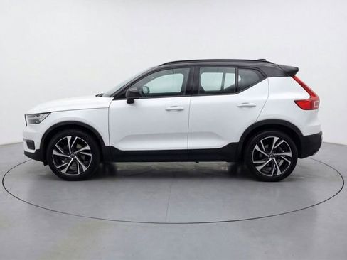 Used 2021 Volvo XC40 T5 R-Design w/ Protection Package Premier image 35