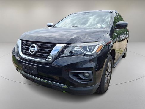 Used 2020 Nissan Pathfinder SL AWD/4WD image 4