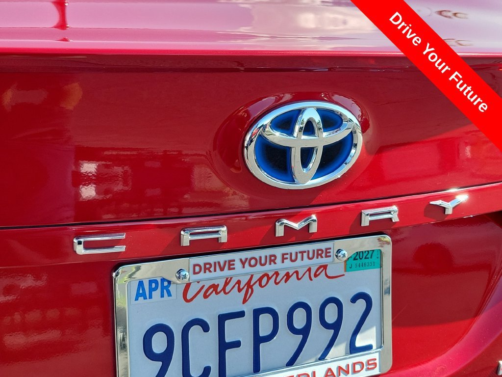Used 2022 Toyota Camry XSE FWD image 30