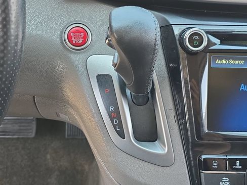 Used 2017 Honda Odyssey Touring image 30