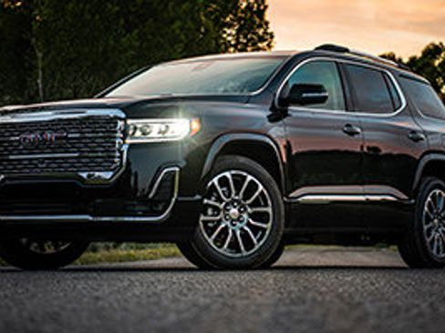 Used 2023 GMC Acadia Denali w/ Denali Ultimate Package AWD/4WD image 1