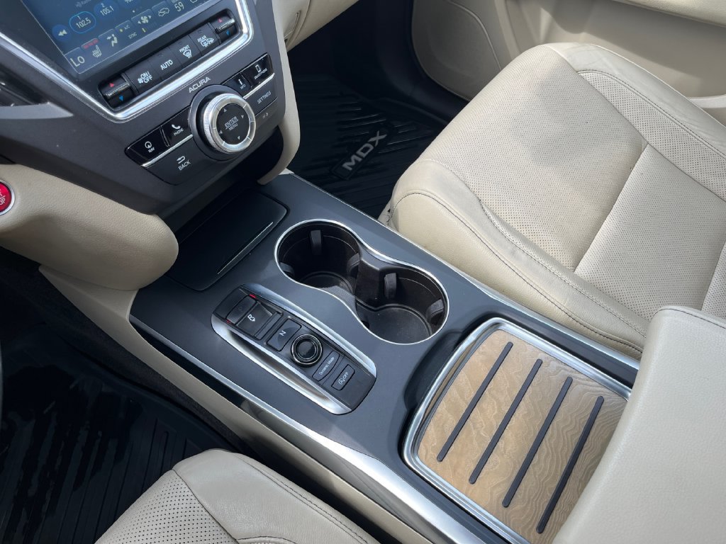 Used 2019 Acura MDX w/ Technology Package AWD/4WD image 16