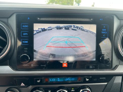 Used 2019 Toyota Tacoma TRD Off-Road AWD/4WD image 23