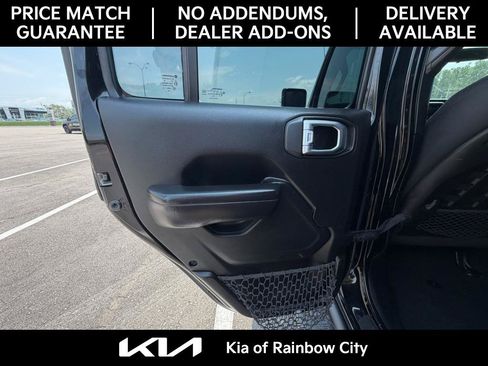 Used 2019 Jeep Wrangler Unlimited Rubicon AWD/4WD image 11