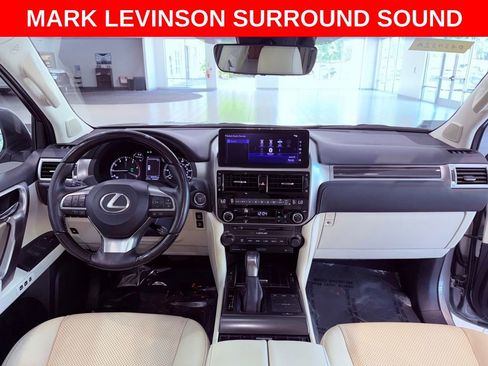 Used 2022 Lexus GX 460 Luxury w/ Sport Design Package image 12