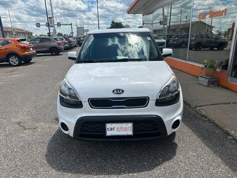 Used 2012 Kia Soul FWD image 2