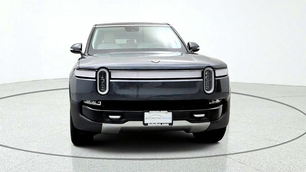 Used 2024 Rivian R1S Adventure Dual AWD/4WD image 2