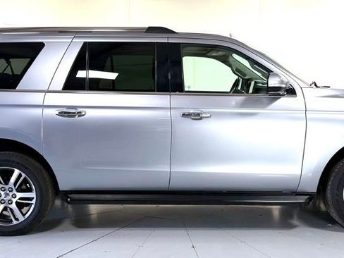 Used 2024 Ford Expedition Max Limited RWD image 3