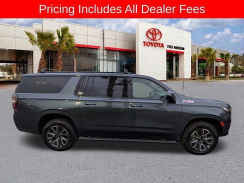 Used 2021 Chevrolet Suburban Z71 w/ Rear Media and Nav Package AWD/4WD image 3