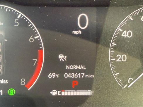 Used 2023 Honda Pilot Touring image 21