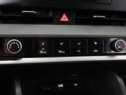 Used 2024 Kia Sportage LX image 42