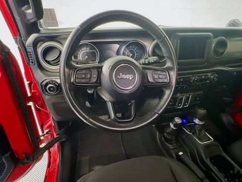 Used 2020 Jeep Wrangler Sport AWD/4WD image 11