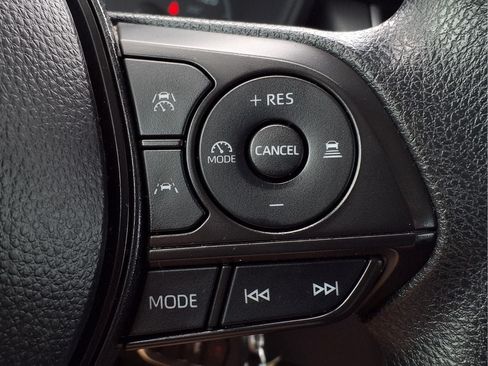 Used 2024 Toyota Corolla LE FWD image 22