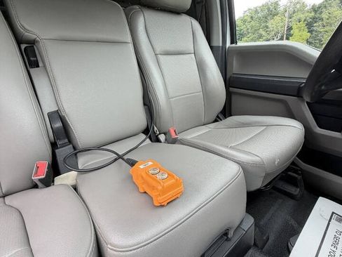 Used 2019 Ford F550 4x4 Regular Cab Super Duty image 30