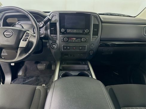 Used 2024 Nissan Titan SV w/ SV Convenience Package image 17