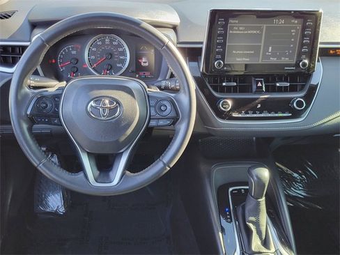 Used 2020 Toyota Corolla SE image 4