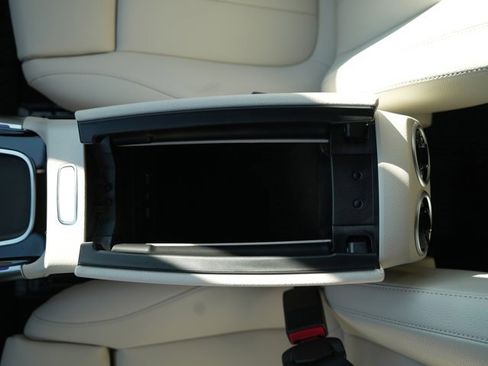 Certified 2026 Mercedes-Benz GLB 250 4MATIC image 28