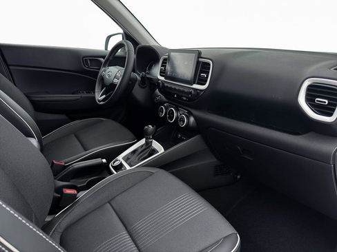New 2026 Hyundai Venue SEL image 16