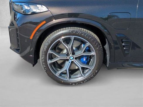 New 2026 BMW X5 xDrive50e image 10
