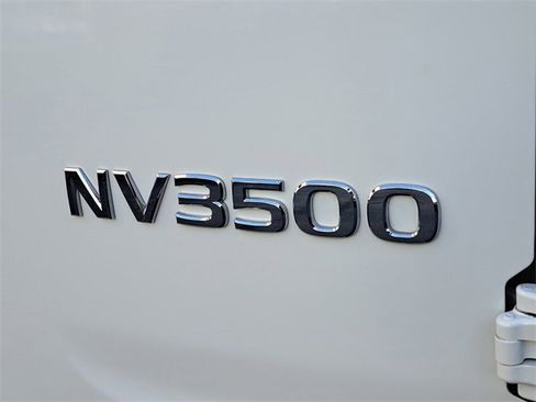 Used 2018 Nissan NV 3500 S image 8