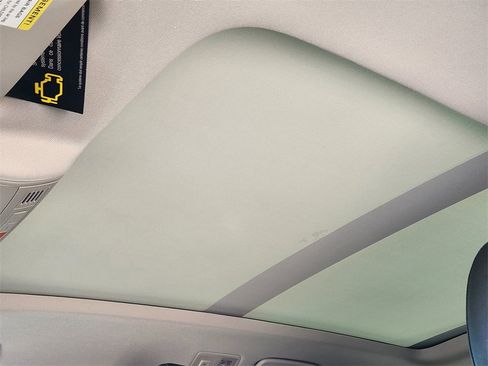 New 2026 Volkswagen Taos SEL image 18