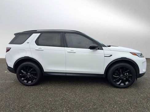 Used 2020 Land Rover Discovery Sport SE image 2