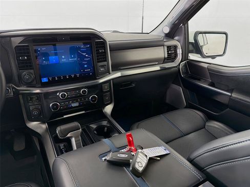 Used 2025 Ford F150 Platinum w/ Equipment Group 702A High AWD/4WD image 28